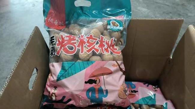 烤核桃新疆烤核桃薄皮核桃加工厂供应